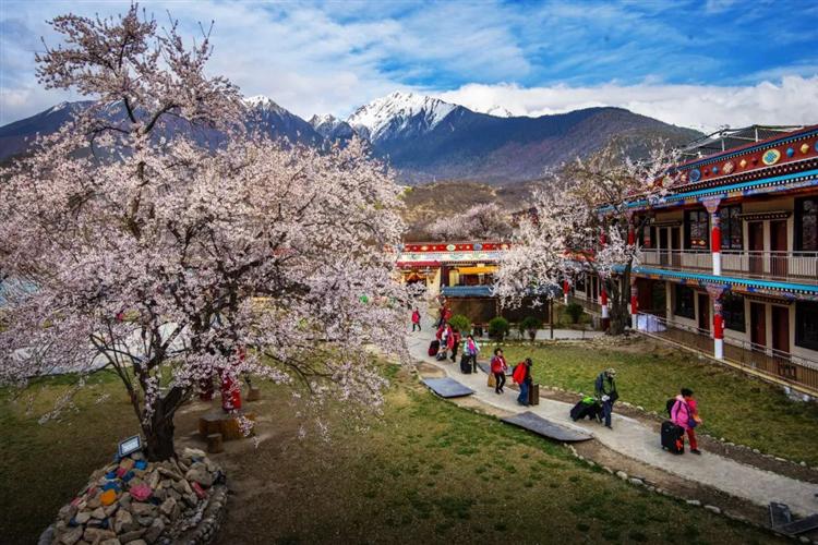 中国旅游日全国推出6大类近5000条旅游惠民措施